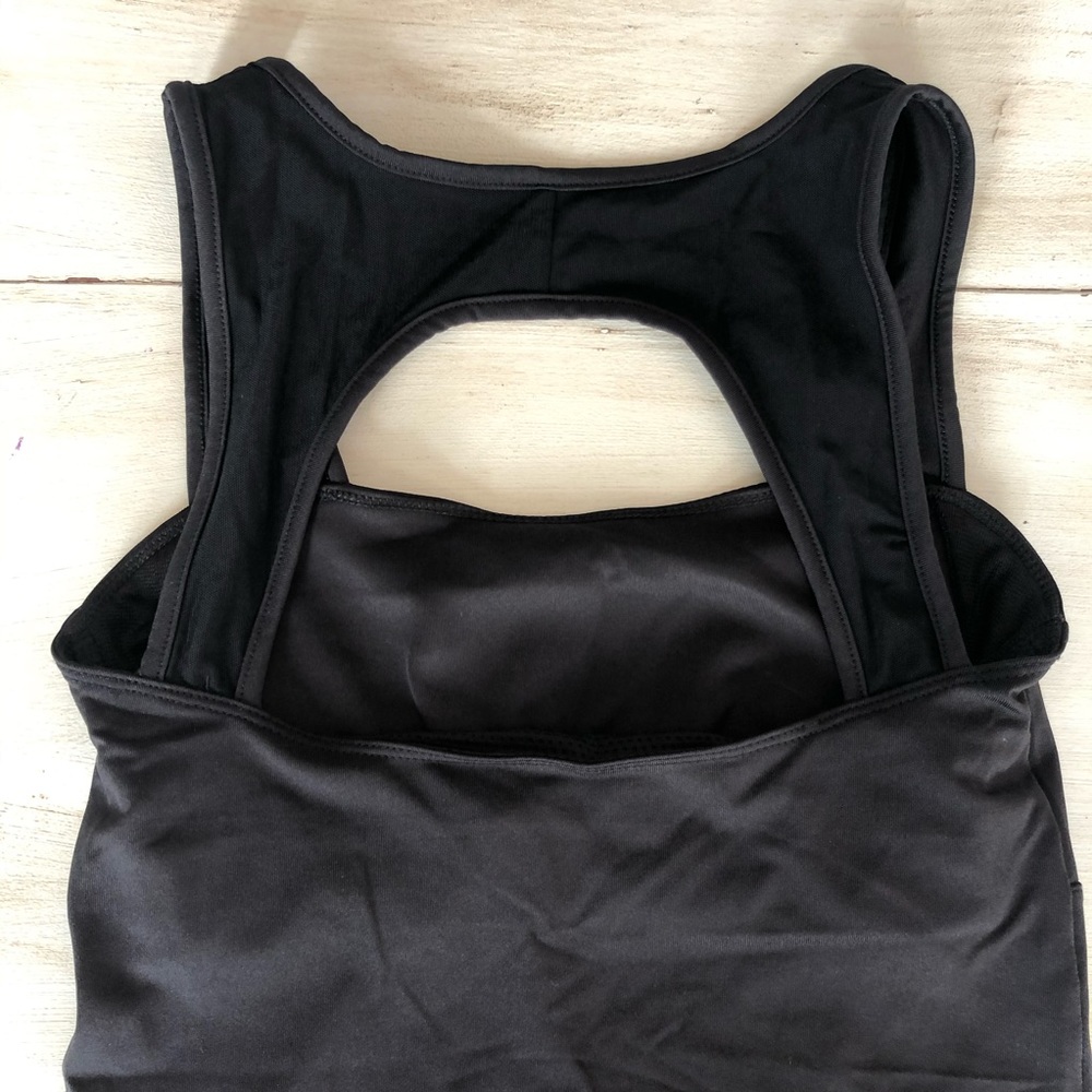 Reebok Play Dry Tank Athletic Top - Like New! - Picture 5 of 10